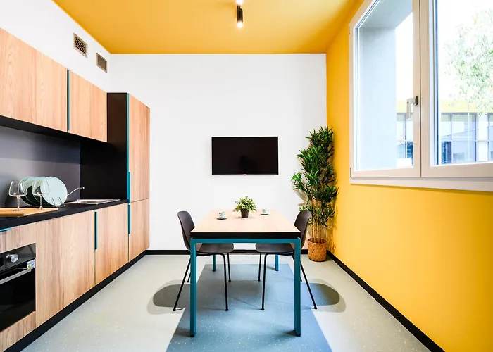 Cx Crocetta Hostel *