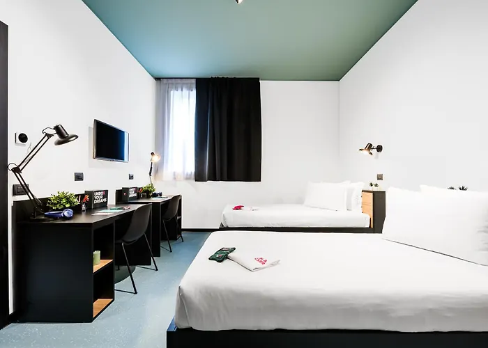 Cx Crocetta Hostel *